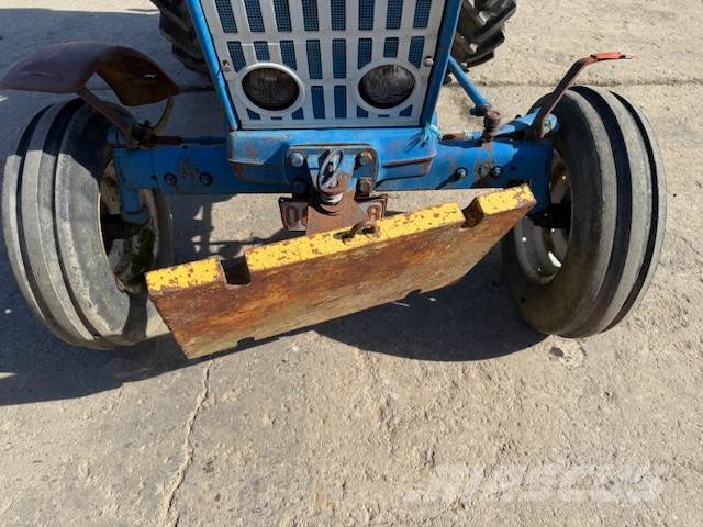 Ford 4000 Traktorid