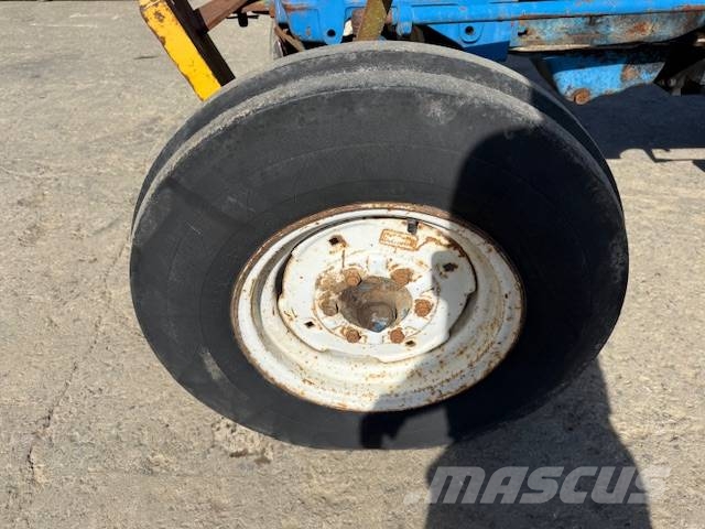 Ford 4000 Traktorid