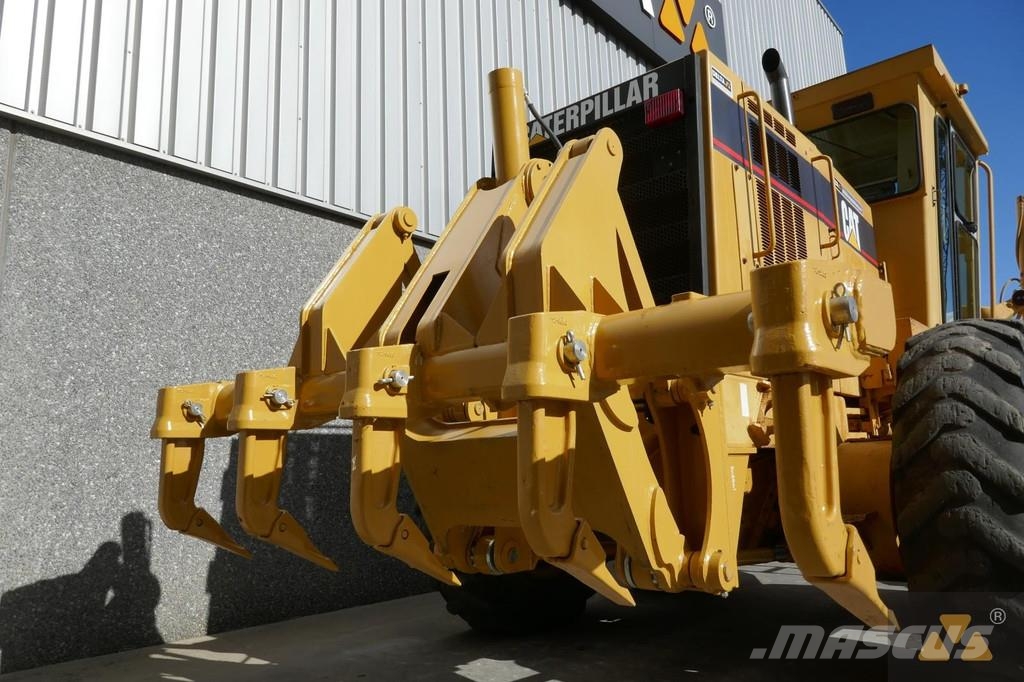 CAT 140H Грейдери