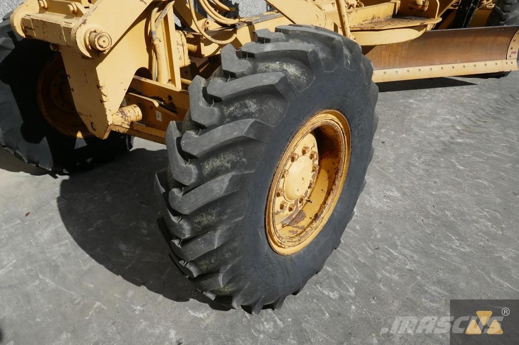 CAT 140H Graders