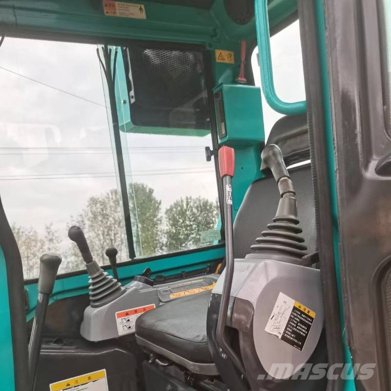 Kubota KX 135 Гусеничні екскаватори