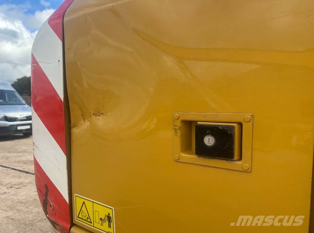 CAT 313 F LGC Escavatori cingolati