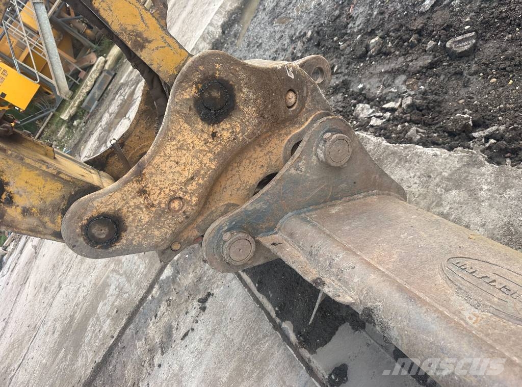 CAT 313 F LGC Escavatori cingolati