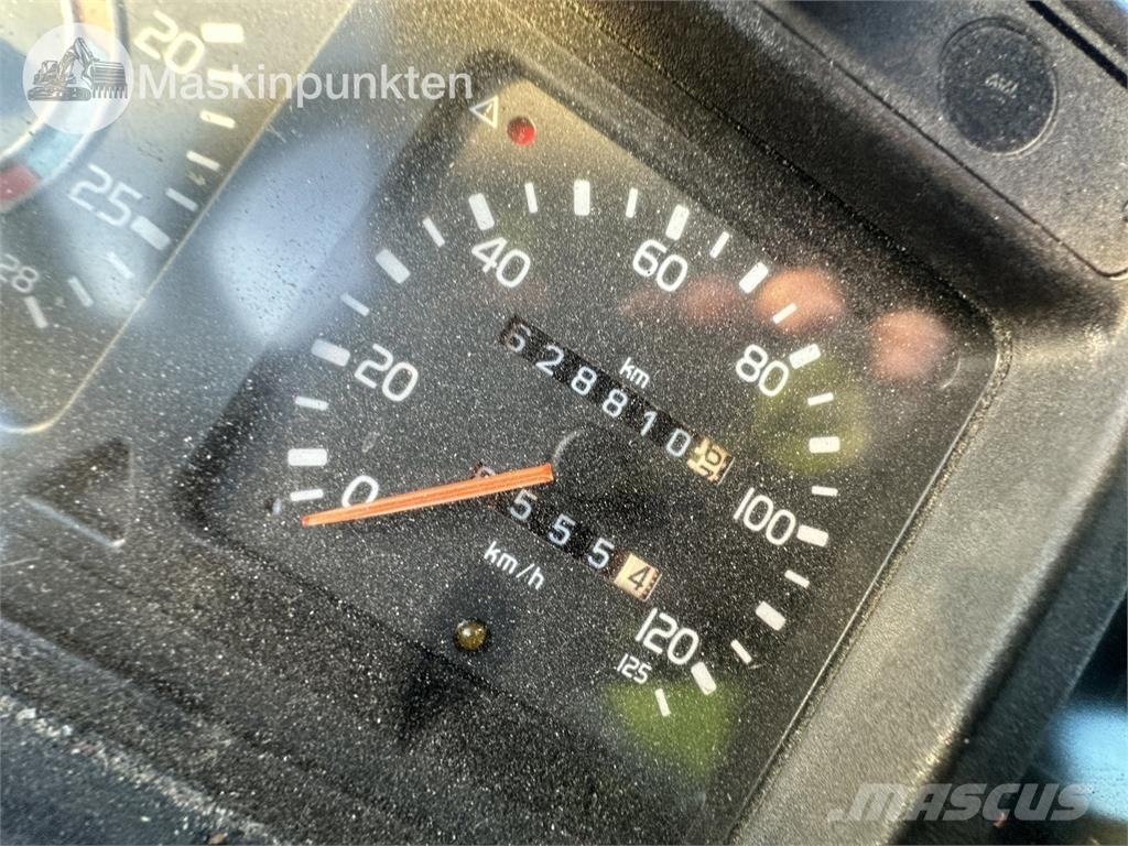 Volvo FM7 6X2 JMN شاحنات الرافعات