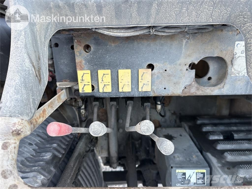 Volvo FM7 6X2 JMN شاحنات الرافعات