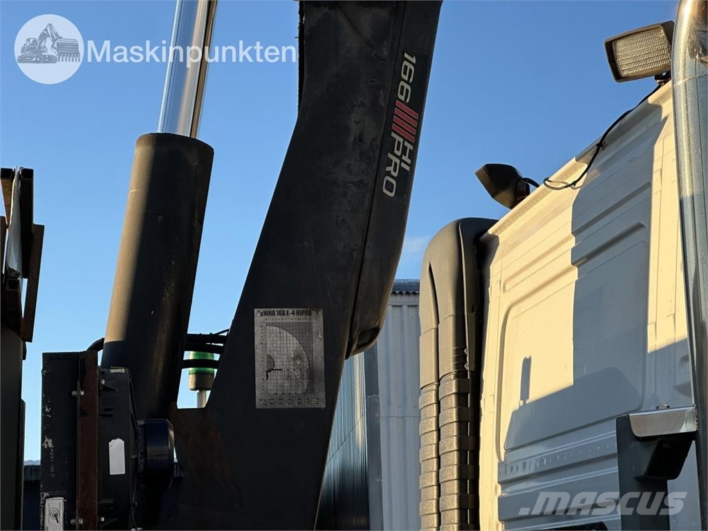 Volvo FM7 6X2 JMN شاحنات الرافعات