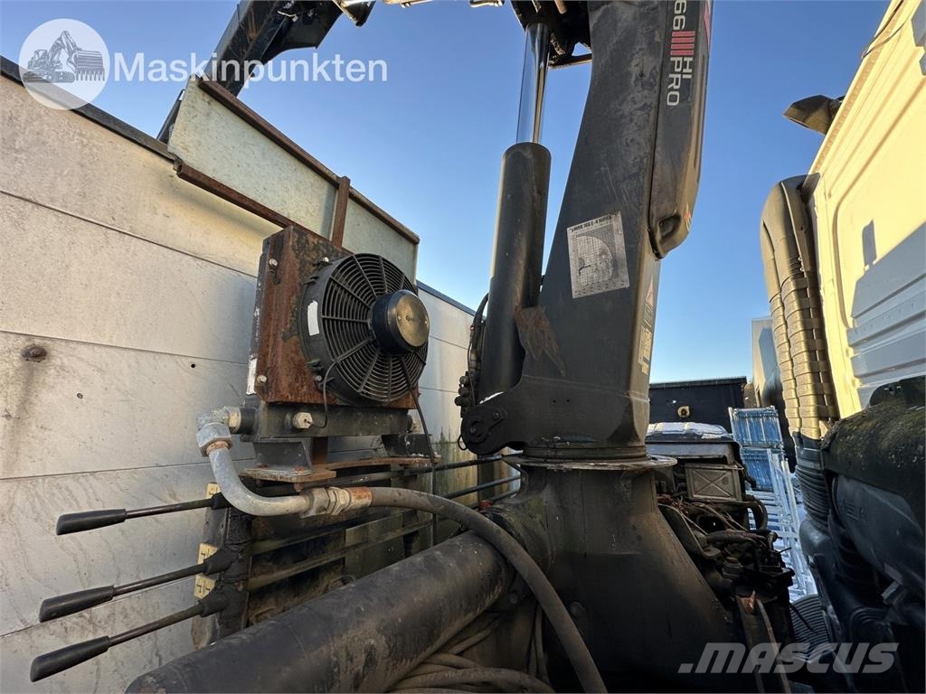 Volvo FM7 6X2 JMN شاحنات الرافعات