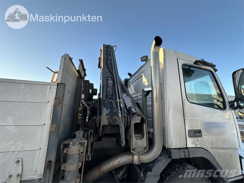 Volvo FM7 6X2 JMN شاحنات الرافعات