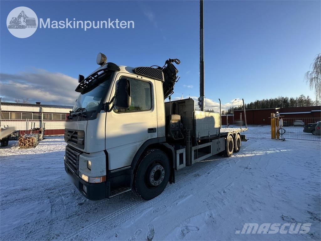 Volvo FM7 6X2 JMN شاحنات الرافعات