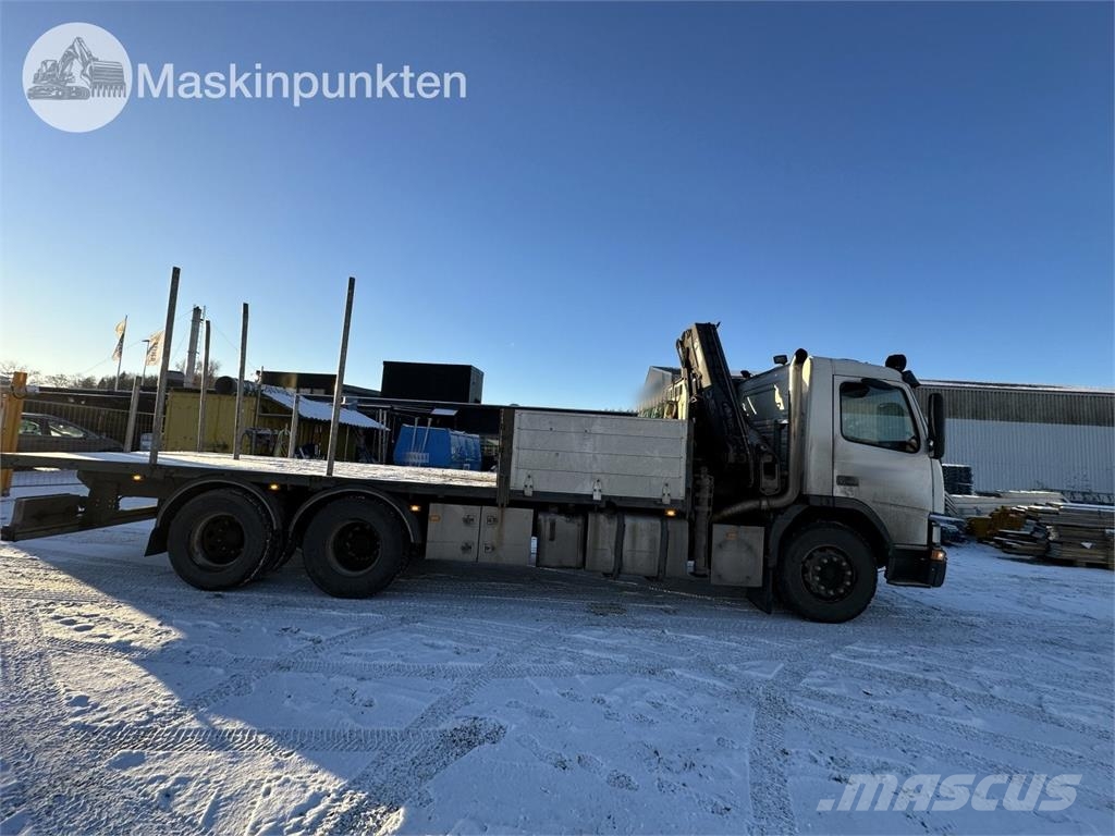 Volvo FM7 6X2 JMN شاحنات الرافعات