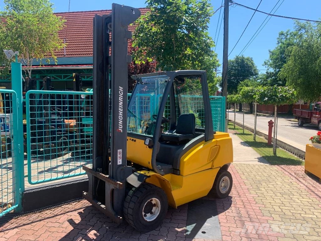 Jungheinrich DFG-430 V-2892 Diesel forklifts