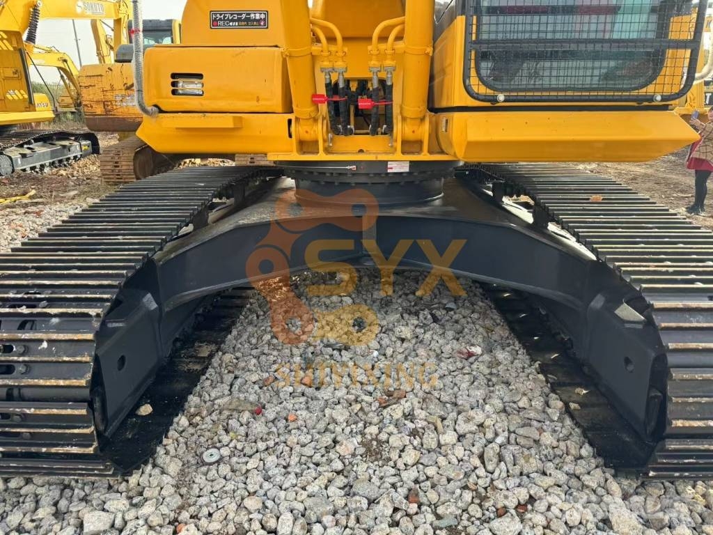 Komatsu PC210 Vikšriniai ekskavatoriai