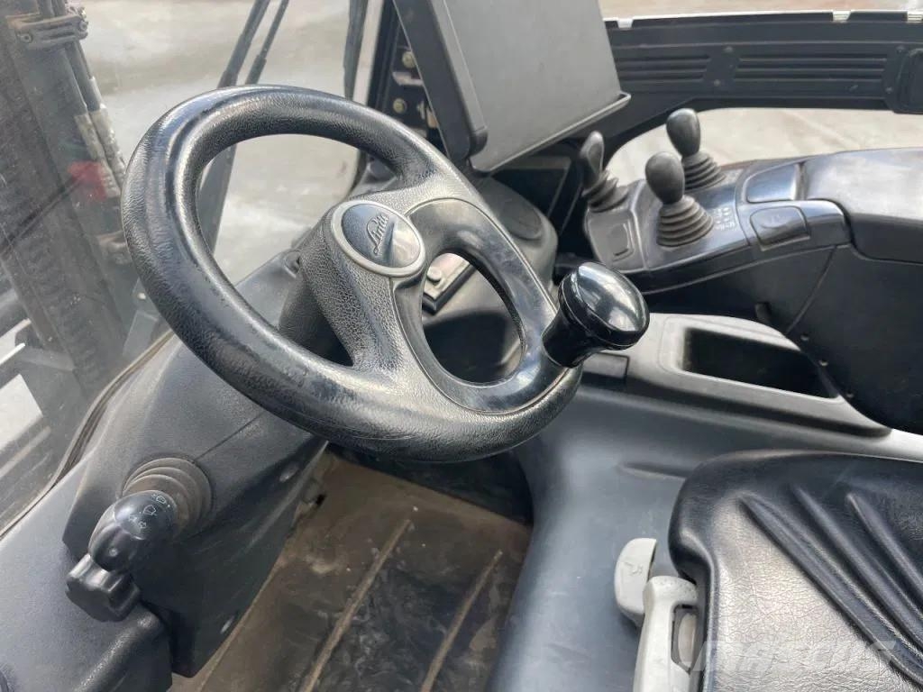 Linde E30 heftruck Sideshift en vorkenspreider 堆高機(叉車)-其他