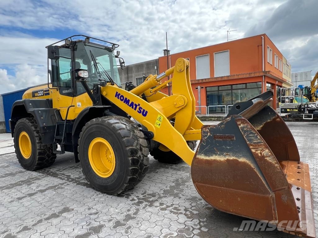 Komatsu WA320-7 Wheel loaders