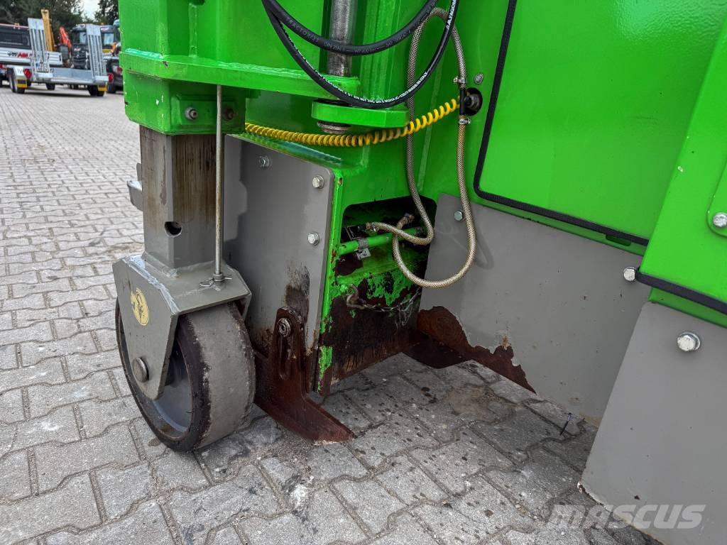 Wirtgen W350 Asphaltfräse 32 kW 3-Rad Kylmäasfalttikoneet
