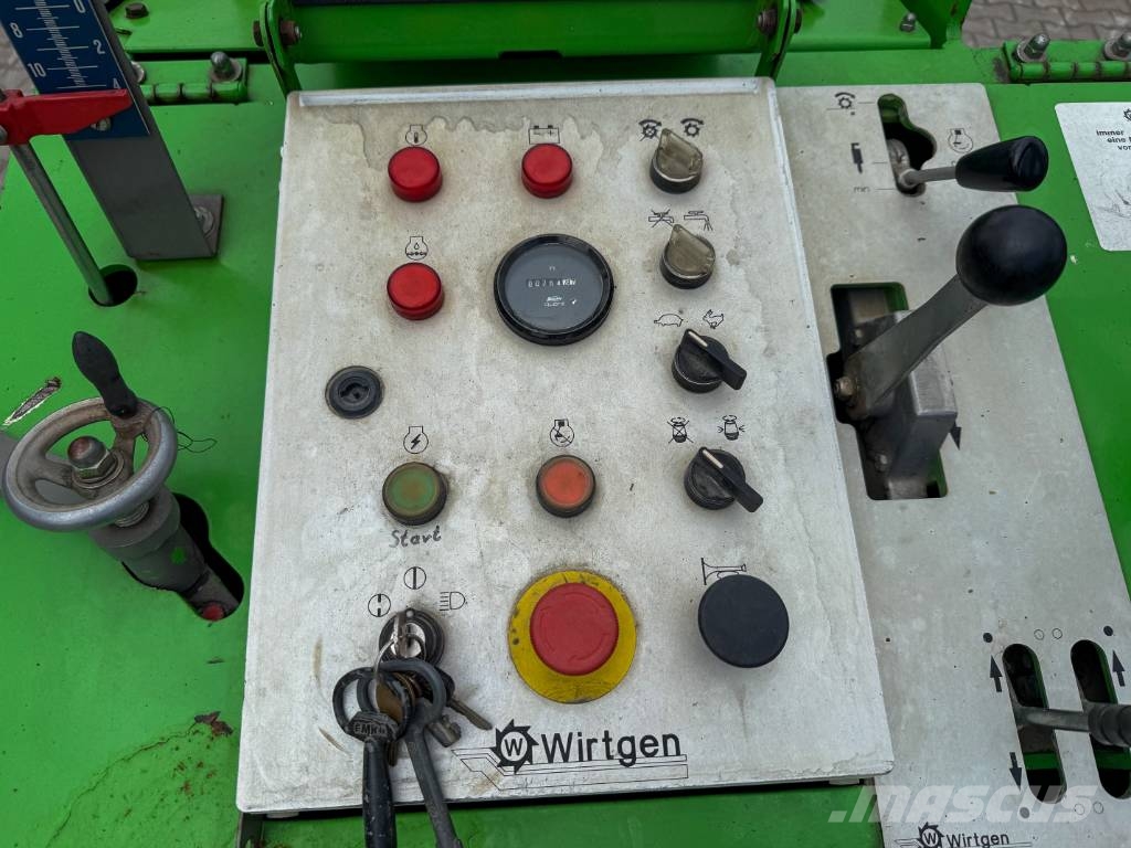 Wirtgen W350 Asphaltfräse 32 kW 3-Rad Kylmäasfalttikoneet