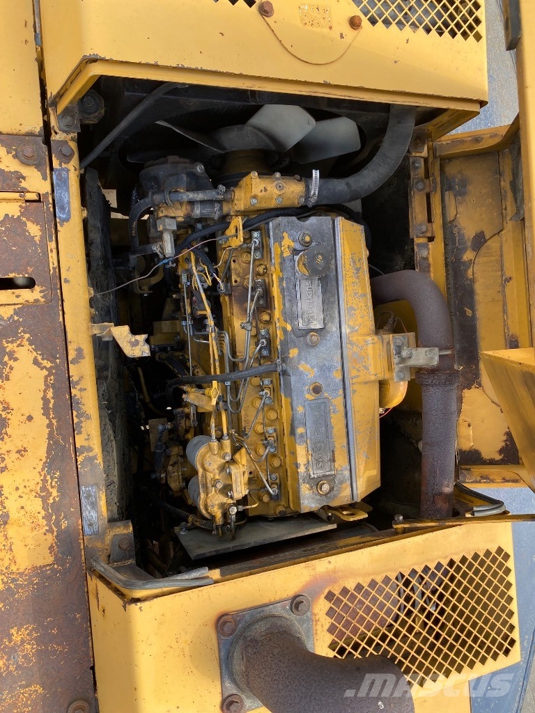 Komatsu PC210LC-5K Crawler excavators