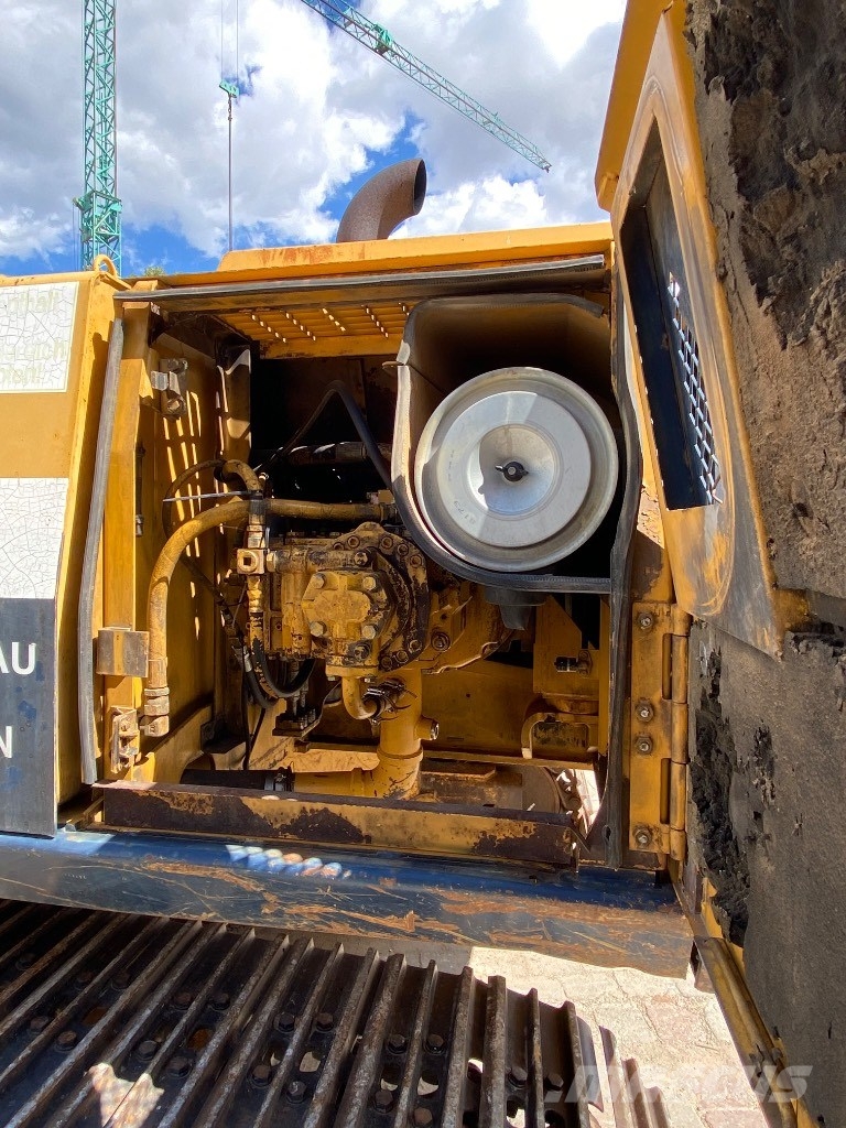 Komatsu PC210LC-5K Crawler excavators