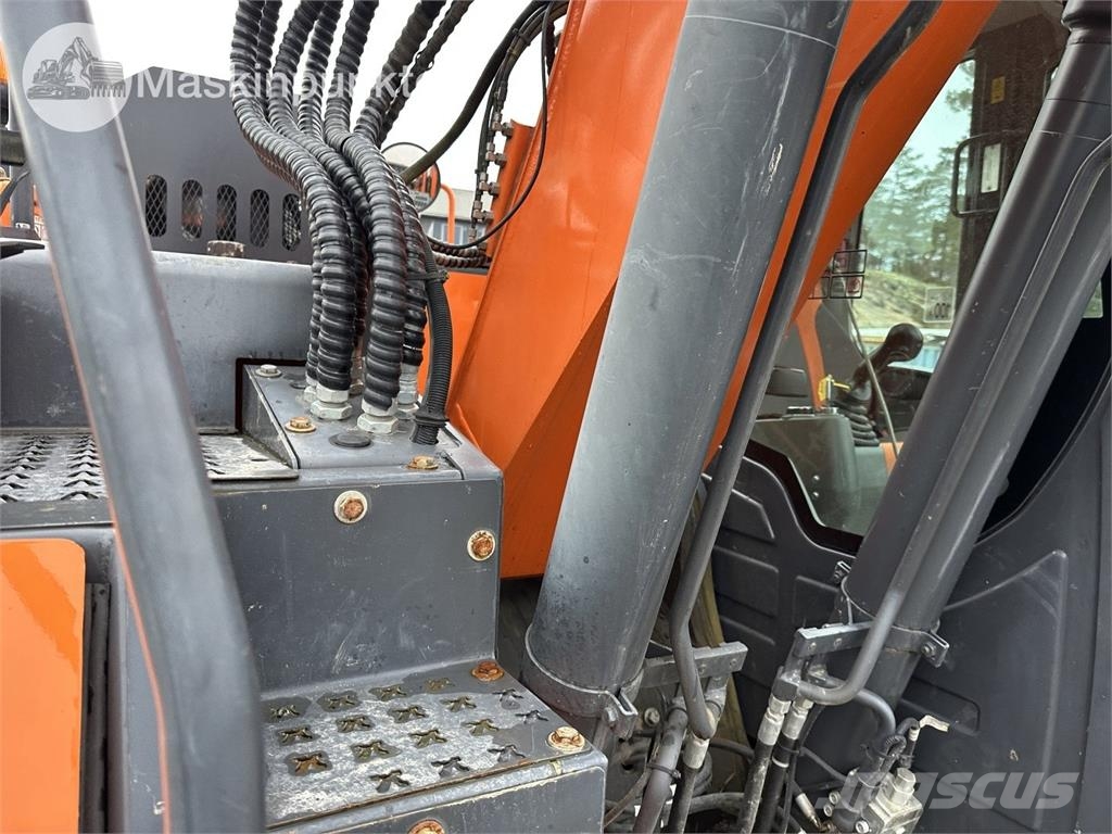 Doosan DX 140 LCR-5 Excavadoras sobre orugas