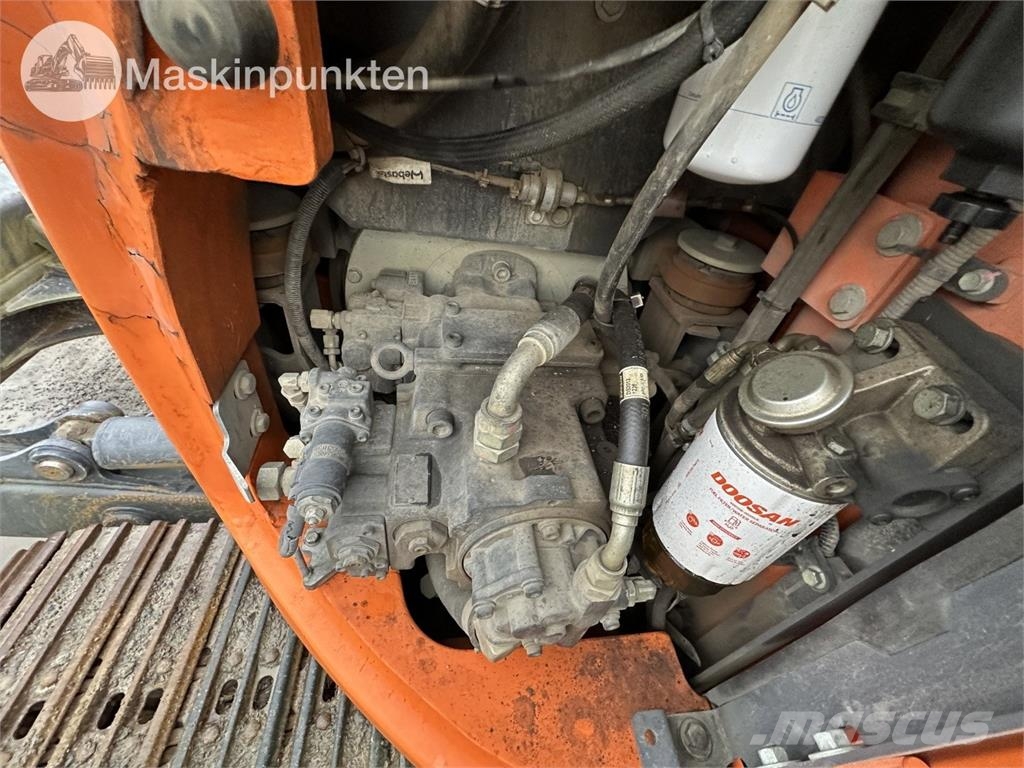 Doosan DX 140 LCR-5 Excavadoras sobre orugas