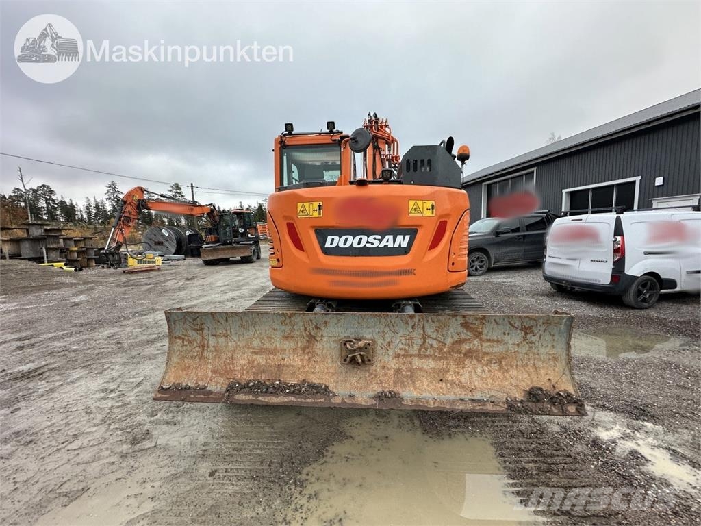Doosan DX 140 LCR-5 Excavadoras sobre orugas