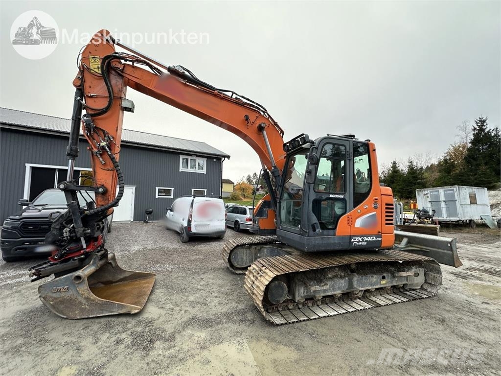 Doosan DX 140 LCR-5 Excavadoras sobre orugas