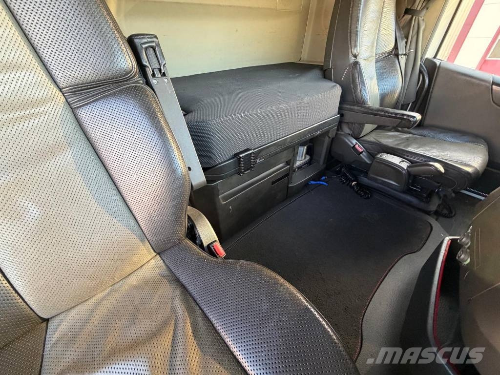 Volvo FH 8X4*4 Seria nr 3980 Šasija ar kabīni