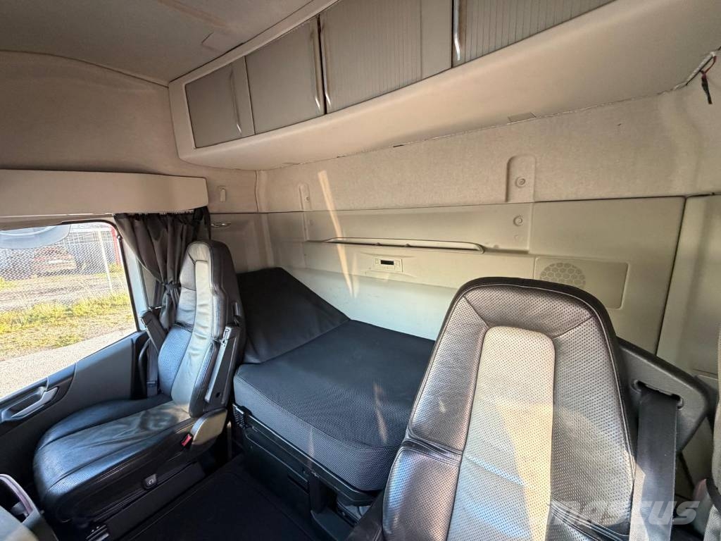 Volvo FH 8X4*4 Seria nr 3980 Šasija ar kabīni