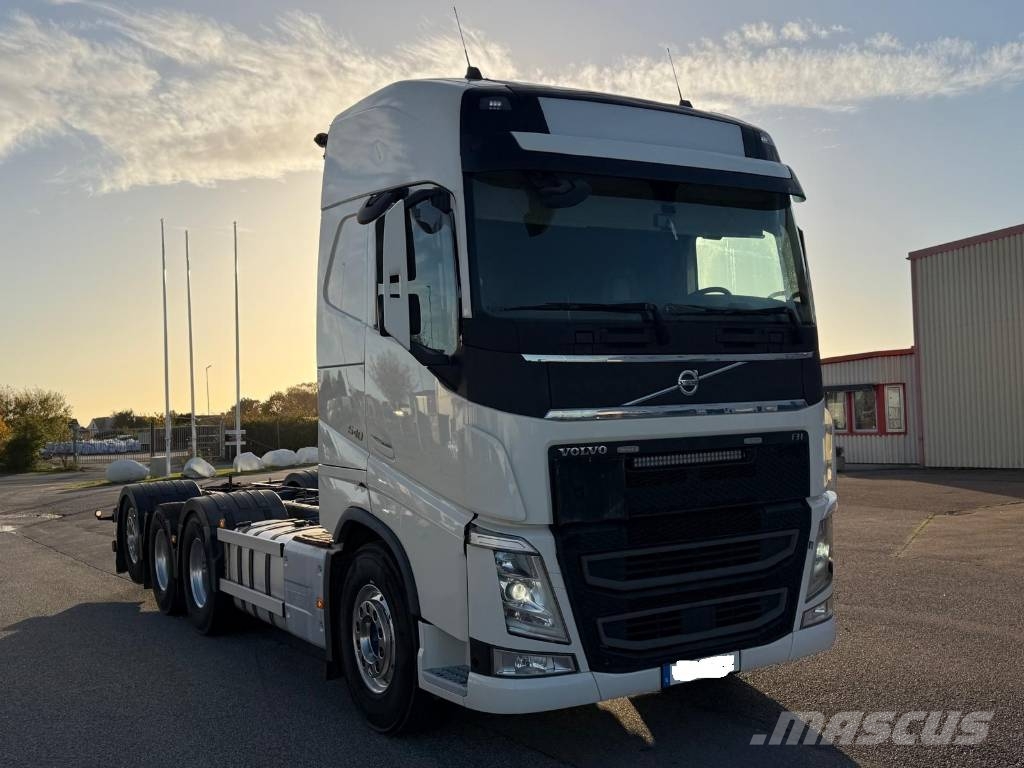 Volvo FH 8X4*4 Seria nr 3980 Šasija ar kabīni