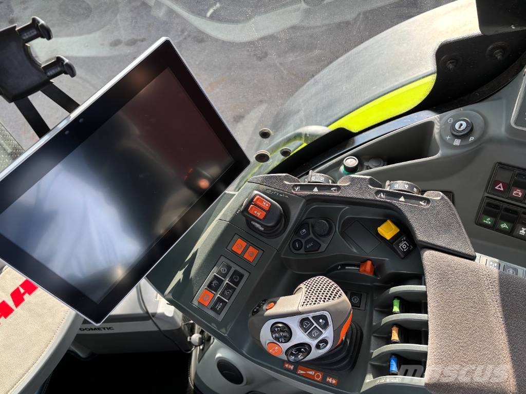 CLAAS Axion 930 Cmatic Traktoren