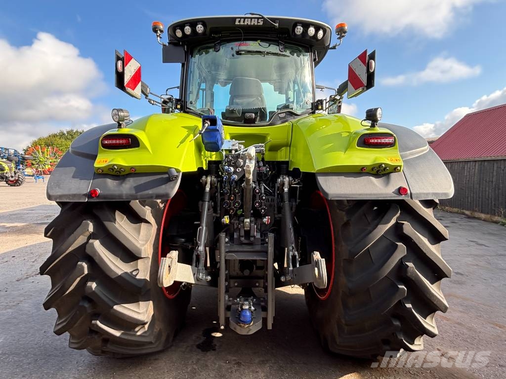 CLAAS Axion 930 Cmatic Traktoren