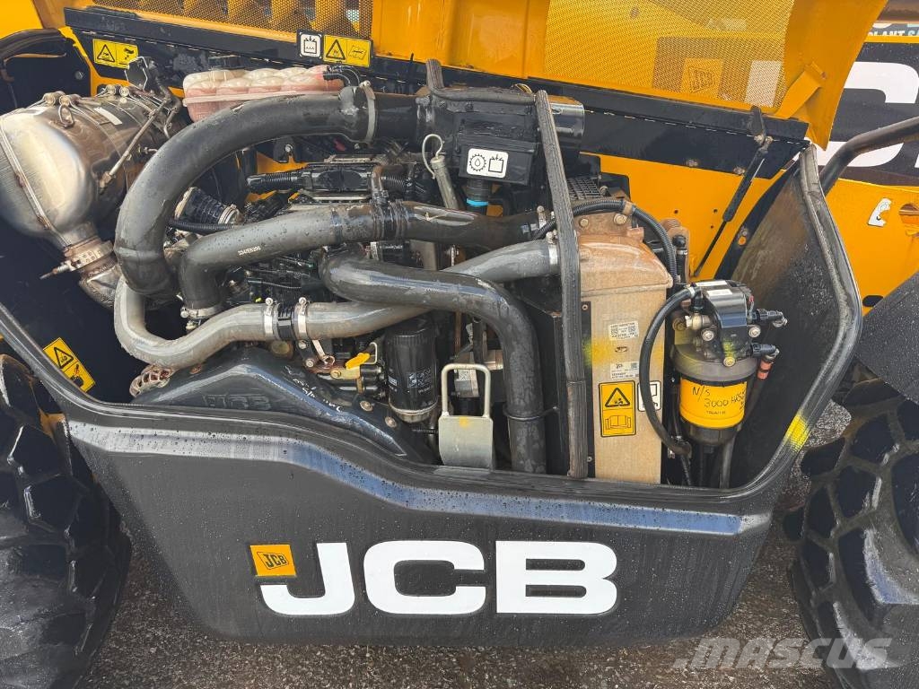 JCB 535-125 Hiviz Teleskoplæssere