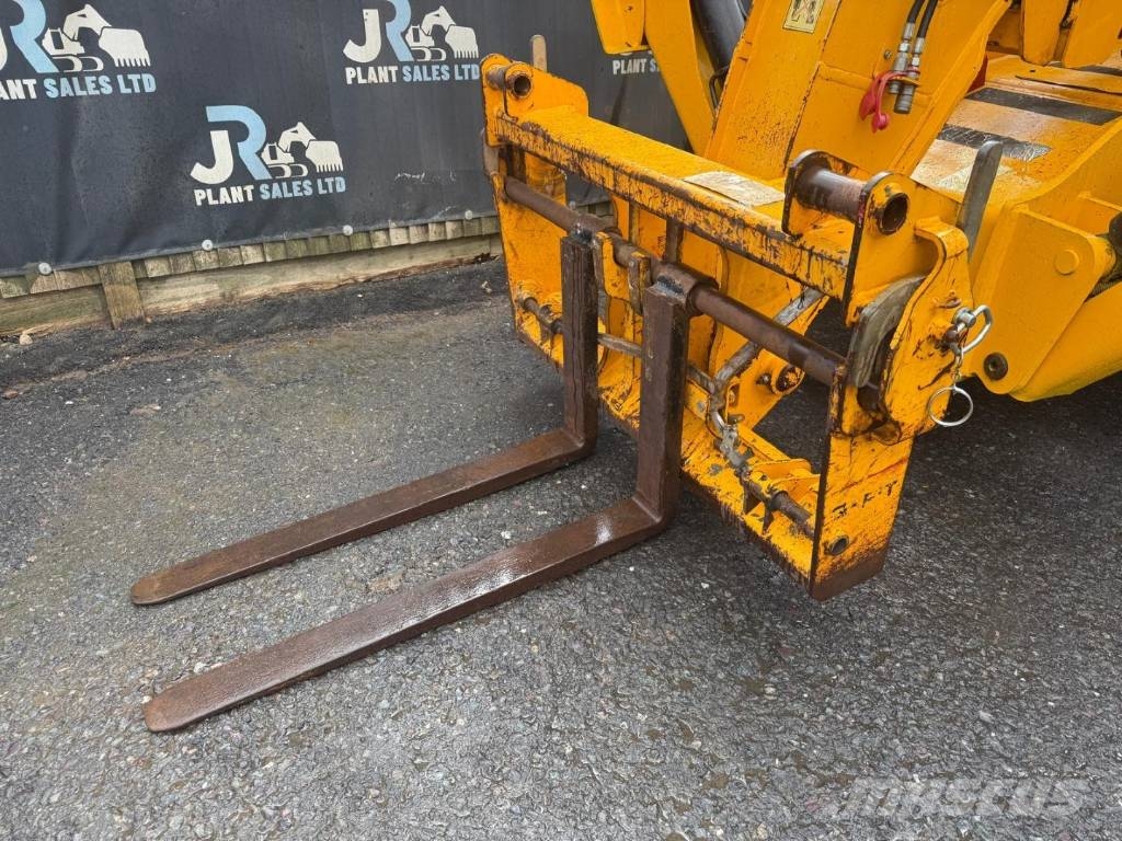 JCB 535-125 Hiviz Teleskoplæssere