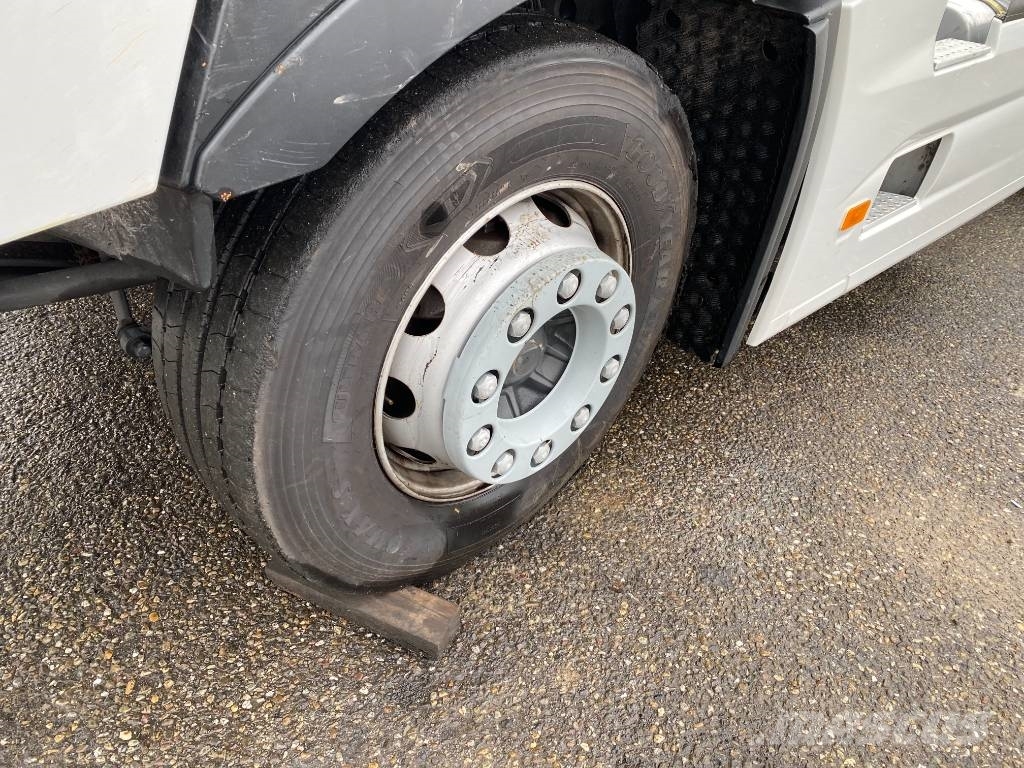 Renault T480 De13/Retarder 1er Main endommagé Sattelzugmaschinen