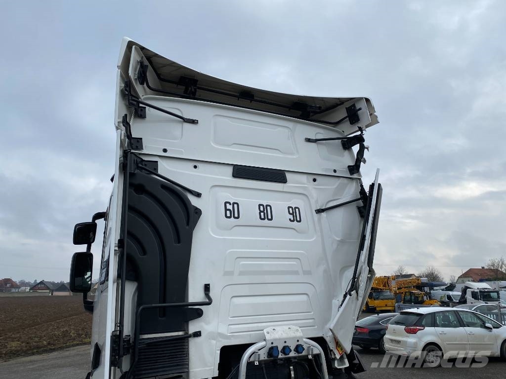 Renault T480 De13/Retarder 1er Main endommagé Sattelzugmaschinen