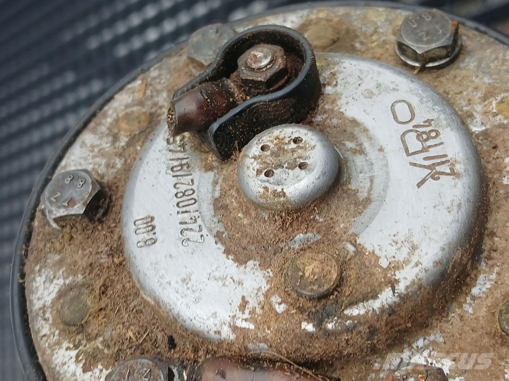 Ahlmann AZ14-4174325A-Fuel indicator/Tankschwimmer Chassi och upphängning