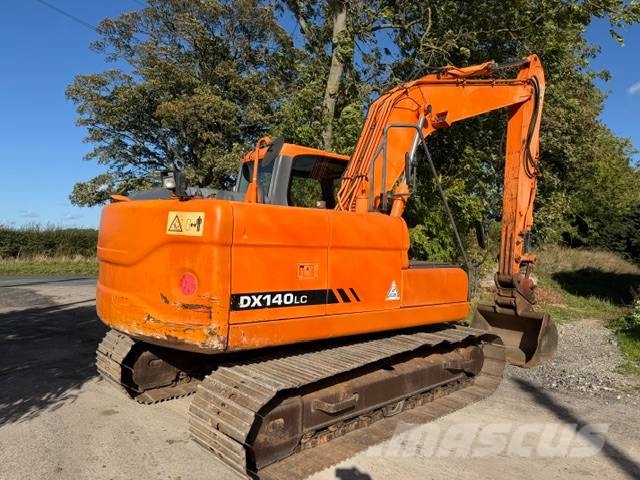 Doosan DX 140 LC Pelle sur chenilles