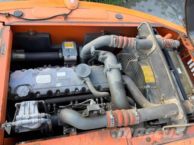 Doosan DX 140 LC Pelle sur chenilles