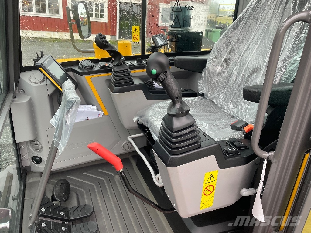 Volvo EC60E Steelwrist X07 Grip C-Smörj - 25 Mini kotrók < 7t