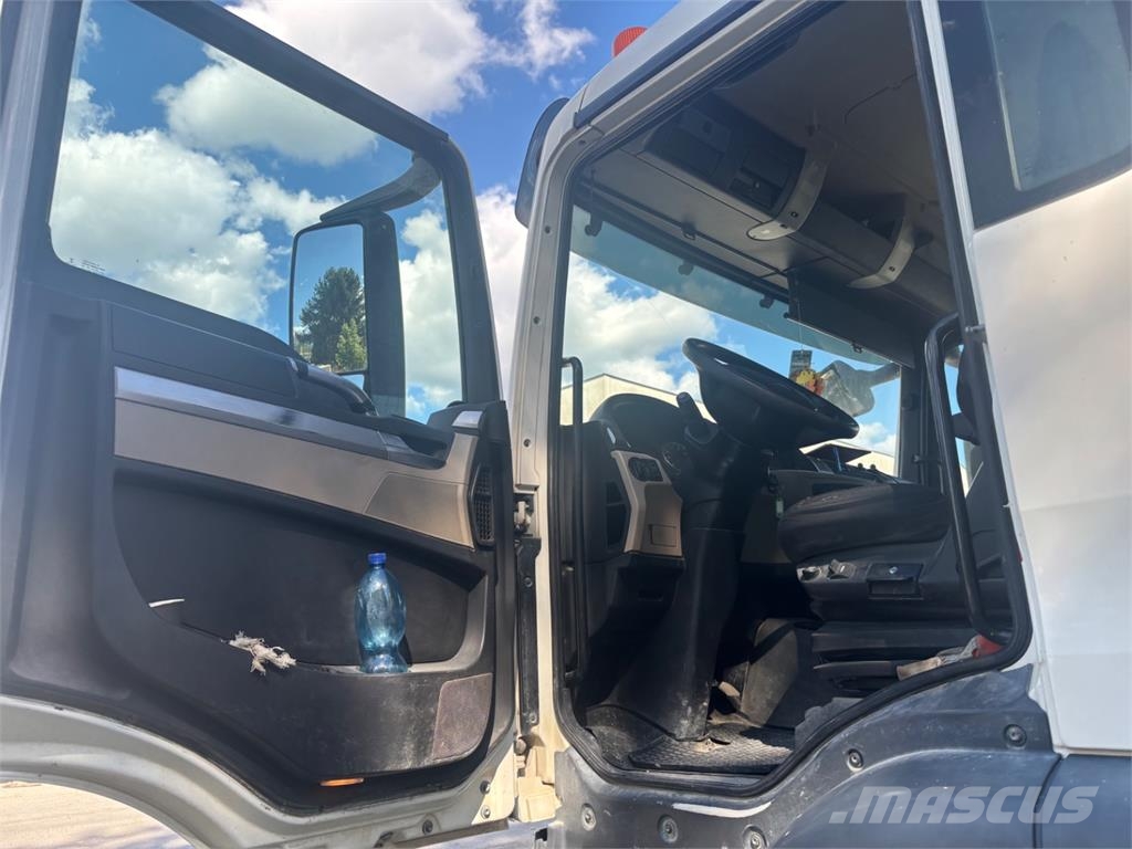 MAN TGS 35.420 8X4 BB شاحنات بمقصورة وهيكل