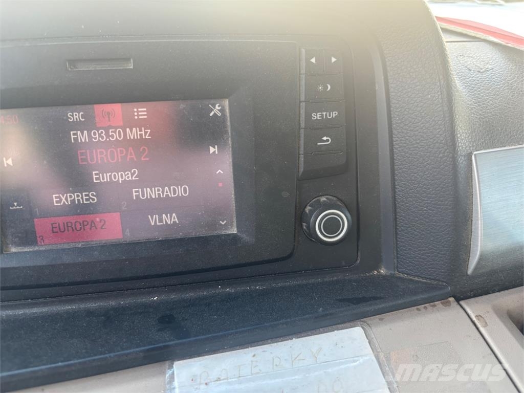 MAN TGS 35.420 8X4 BB شاحنات بمقصورة وهيكل