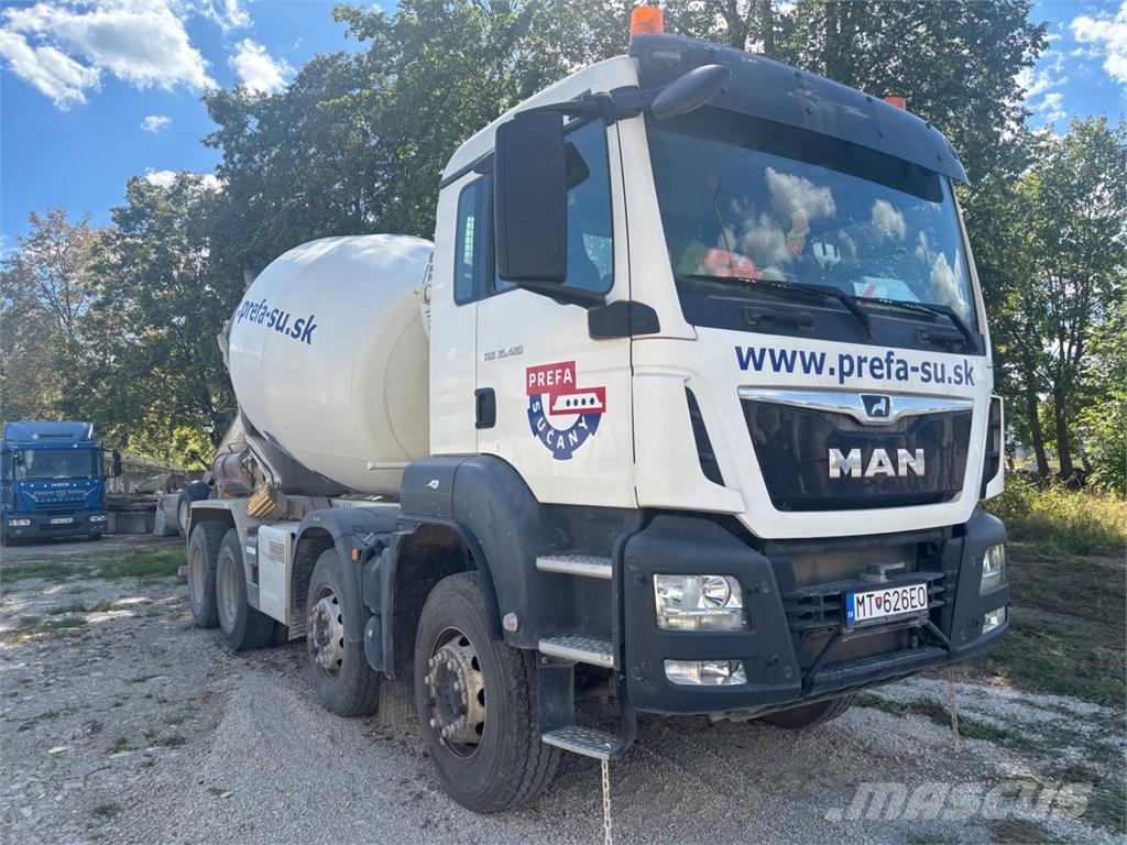 MAN TGS 35.420 8X4 BB شاحنات بمقصورة وهيكل