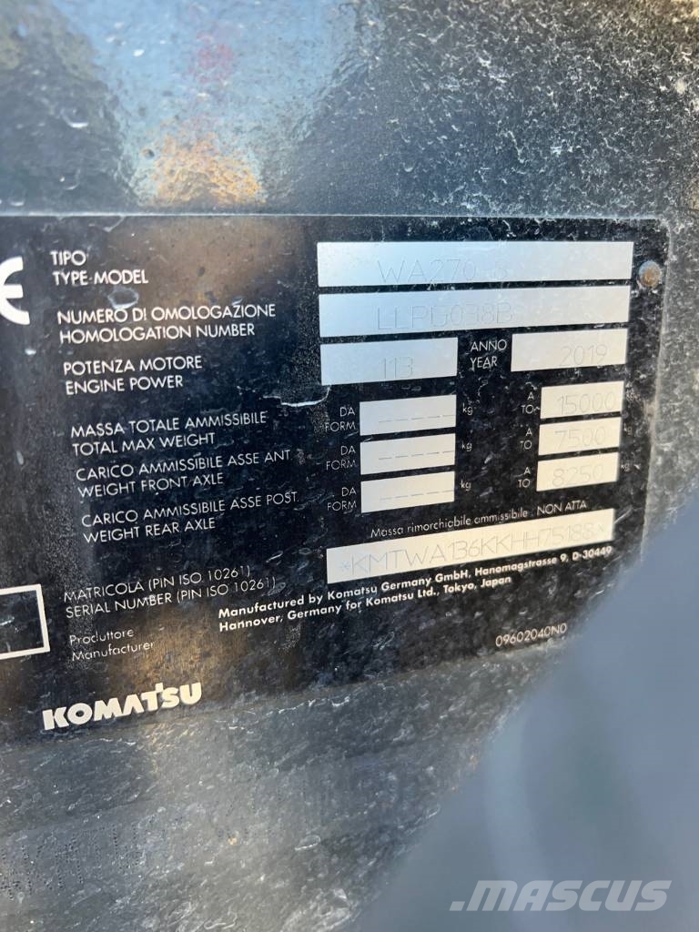 Komatsu WA 270-8 轮式装载机