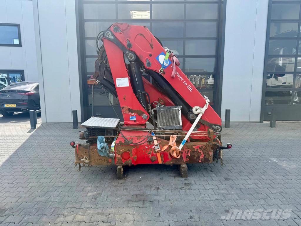 HMF 2420 K4 Crane / Kraan / Autolaadkraan / Ladekrane Loader cranes
