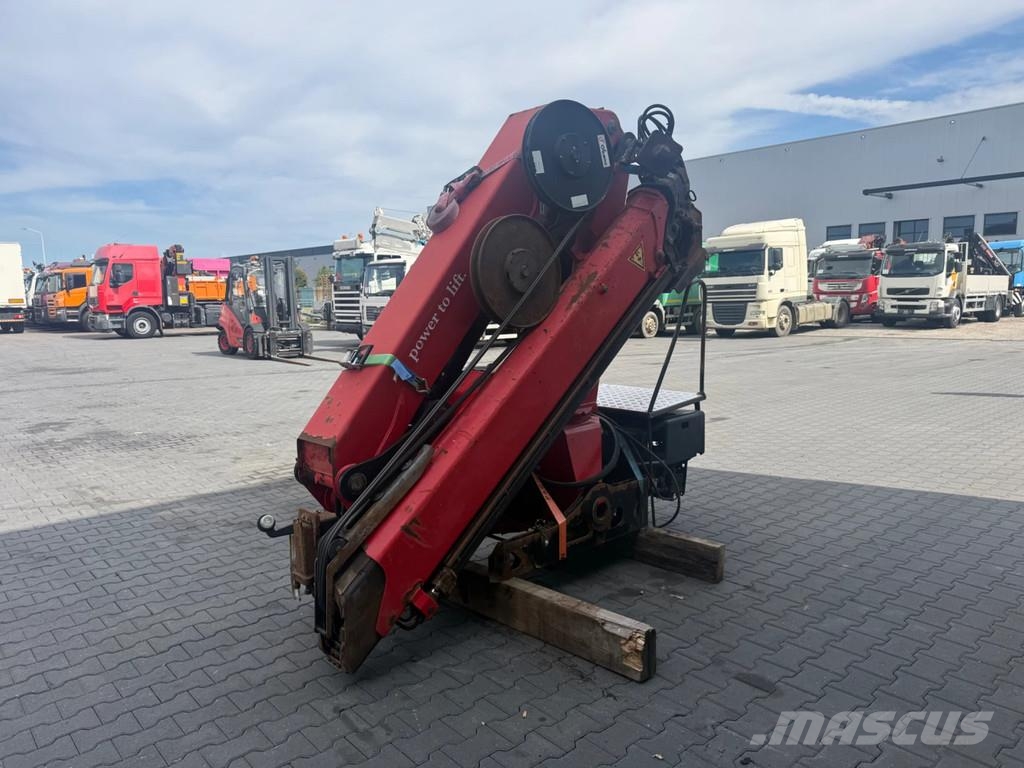 HMF 2420 K4 Crane / Kraan / Autolaadkraan / Ladekrane Loader cranes