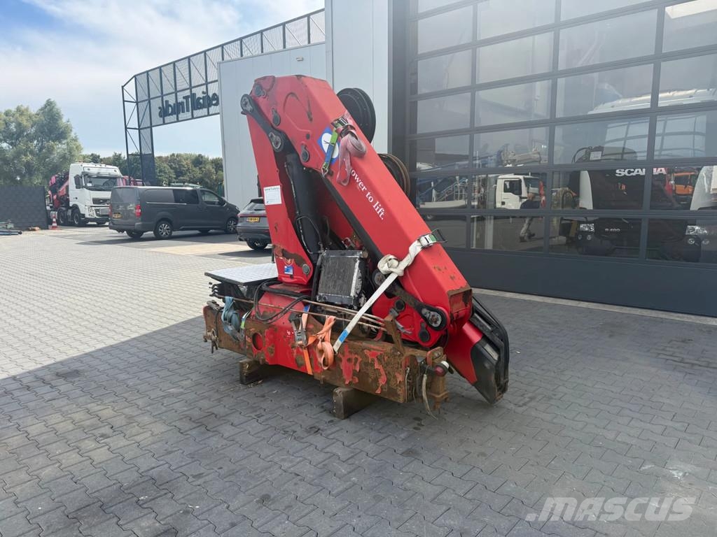 HMF 2420 K4 Crane / Kraan / Autolaadkraan / Ladekrane Loader cranes