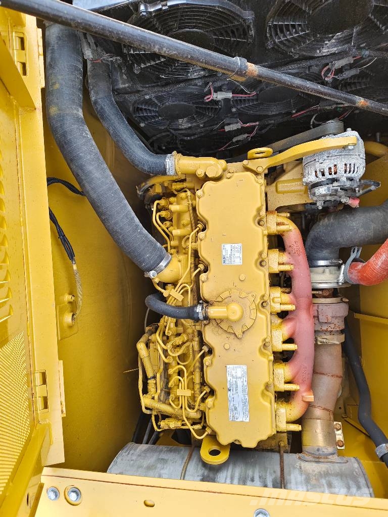 CAT 330GC Kāpurķēžu ekskavatori
