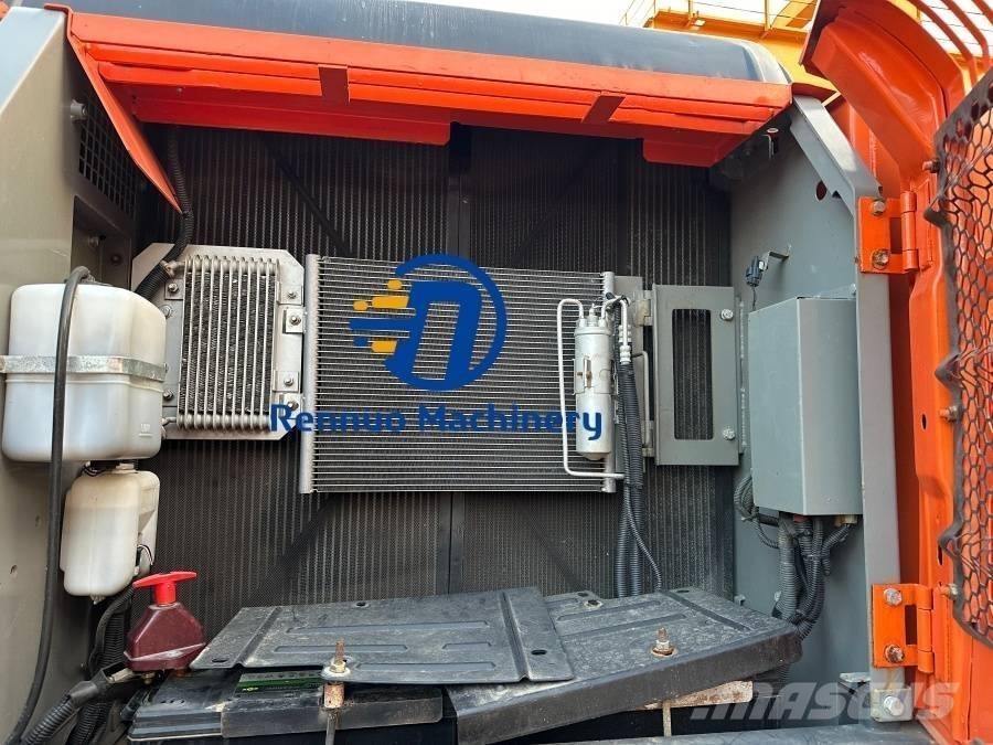 Hitachi ZX 240 حفارات زحافة