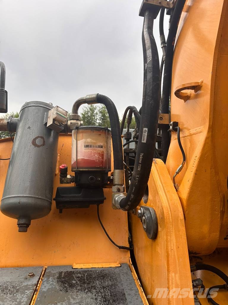 Liebherr 904 Ratiniai ekskavatoriai