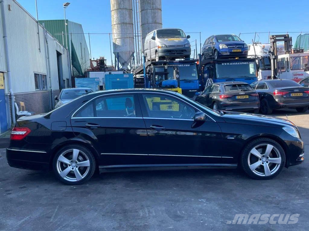 Mercedes-Benz E-Klasse E350 CDI Avantgarde Full Options distroni Auto
